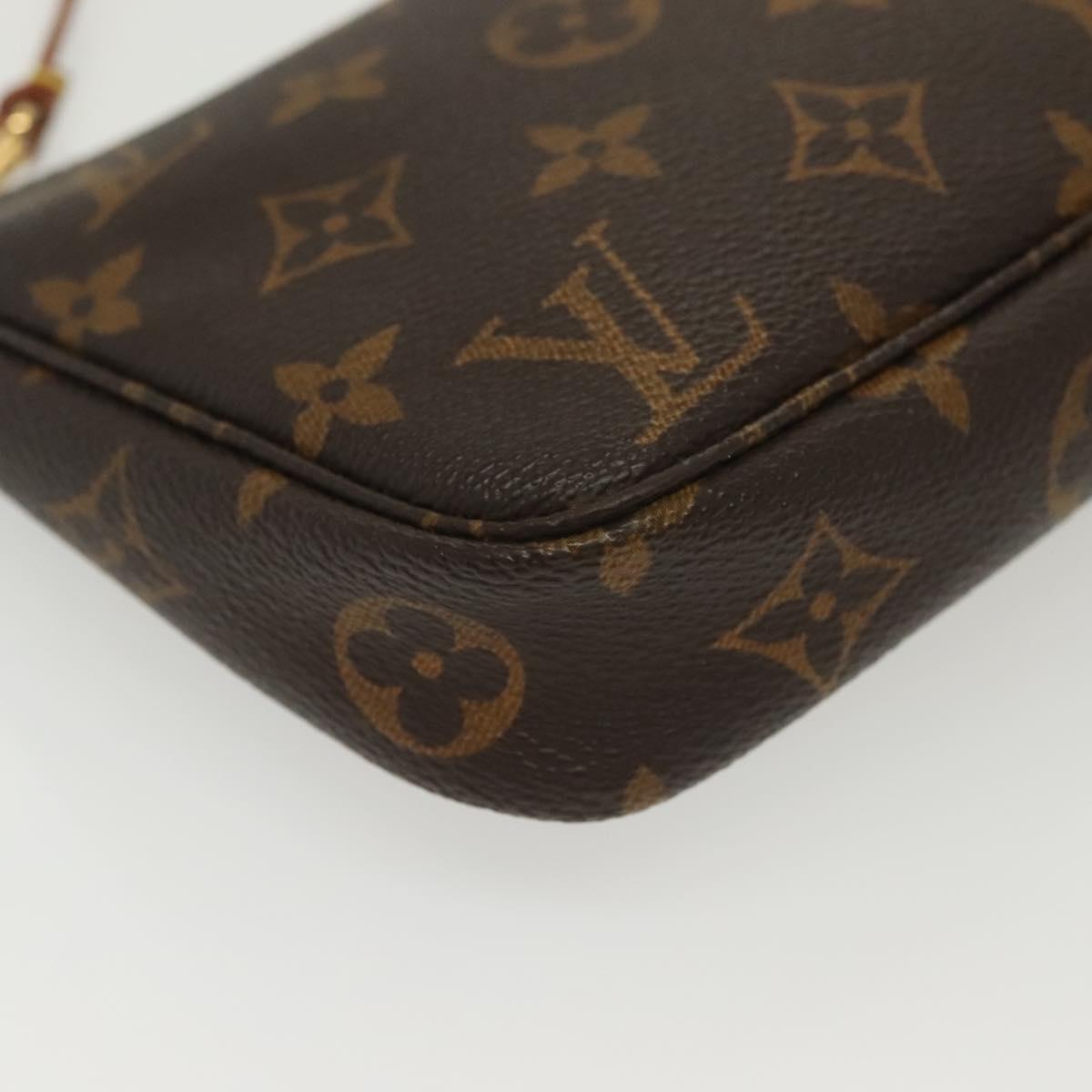 Monogram Pochette Accessoires Pouch