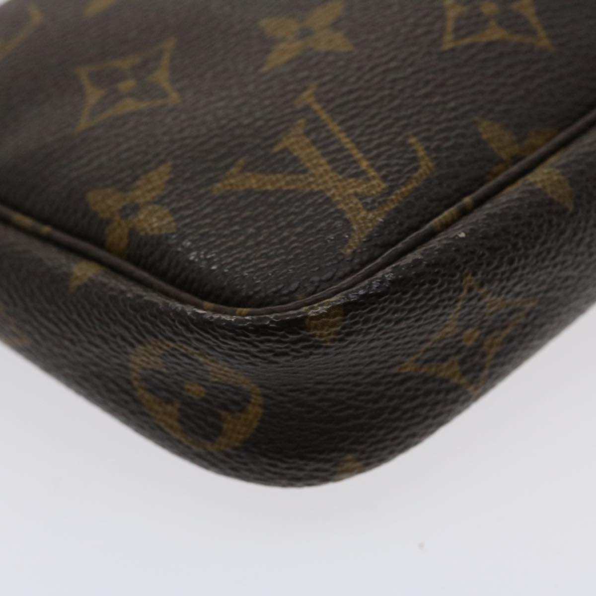 Handla Louis Vuitton Monogram Pochette Accessoires Pouch online | Smidigt och enkelt på nätet - Merchsweden |