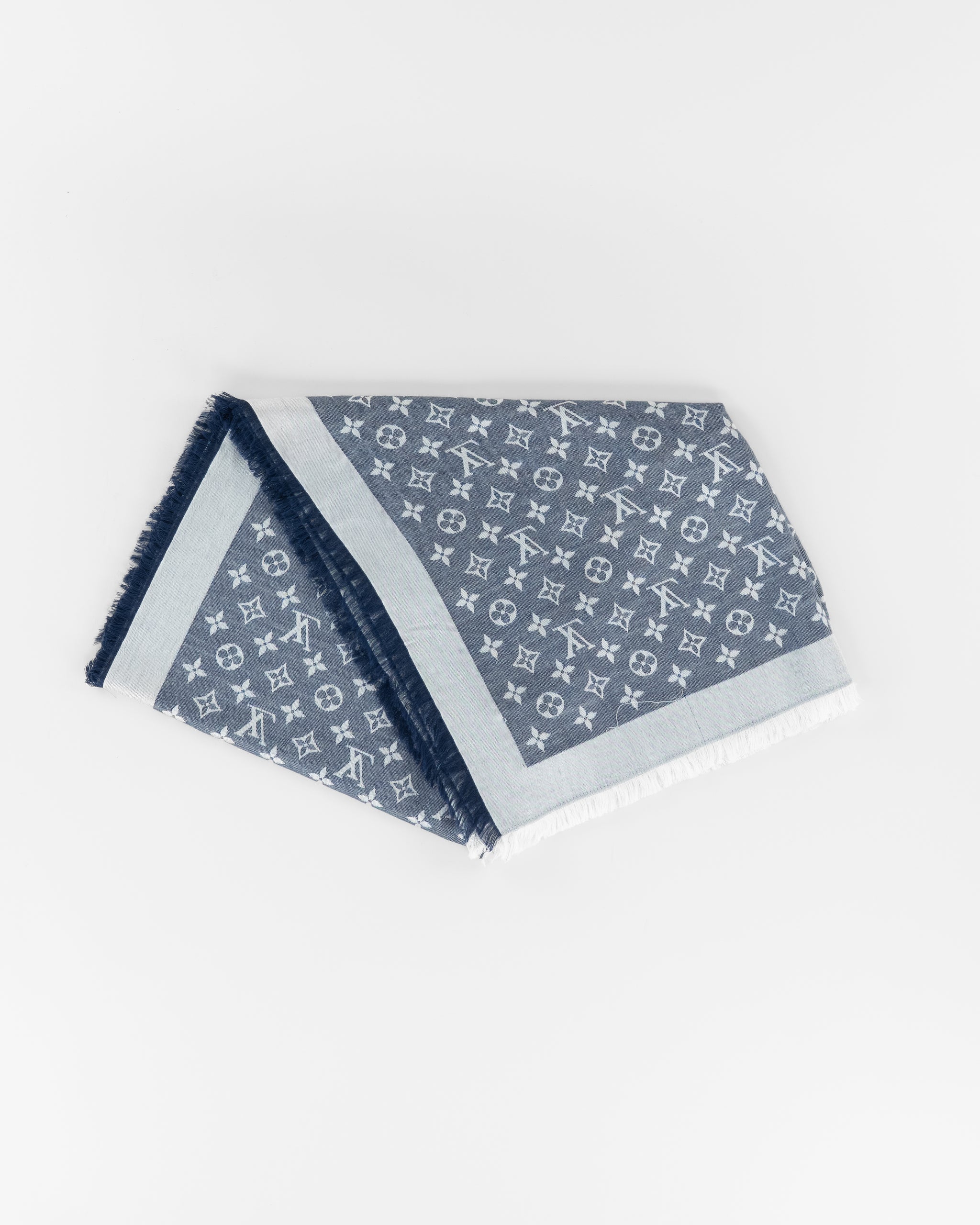 Scialle Monogram Louis Vuitton Come Indossare Una Sciarpa Di Seta