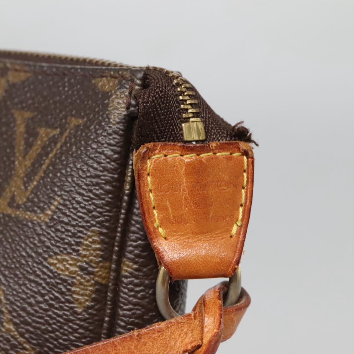 Monogram Pochette Accessoires Pouch