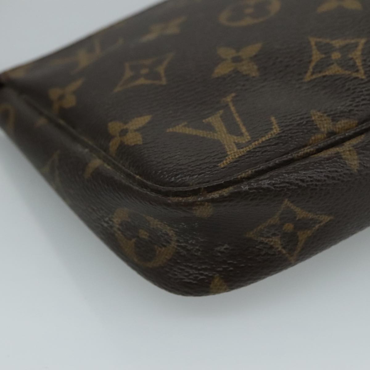Monogram Pochette Accessoires Pouch