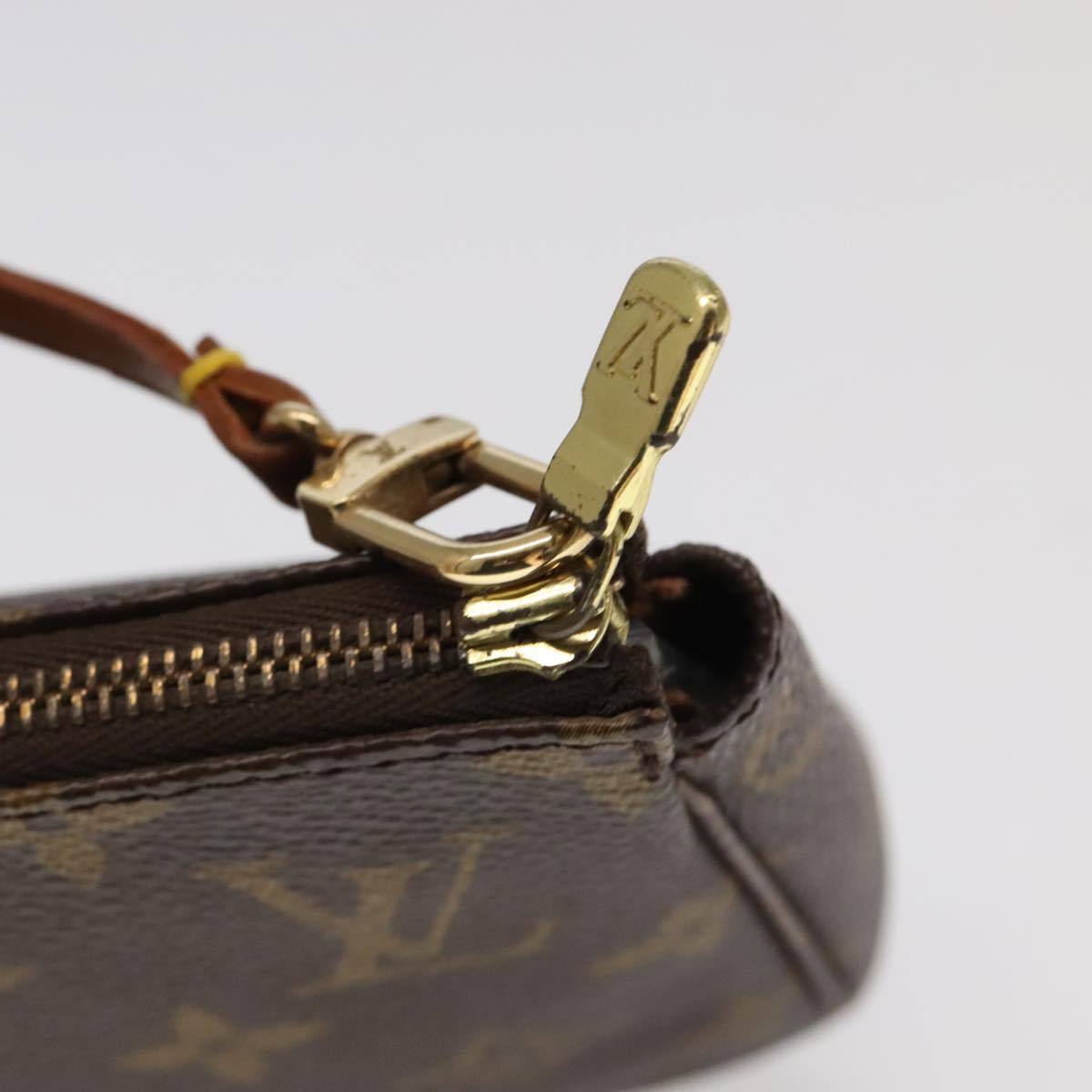 Monogram Pochette Accessoires Pouch