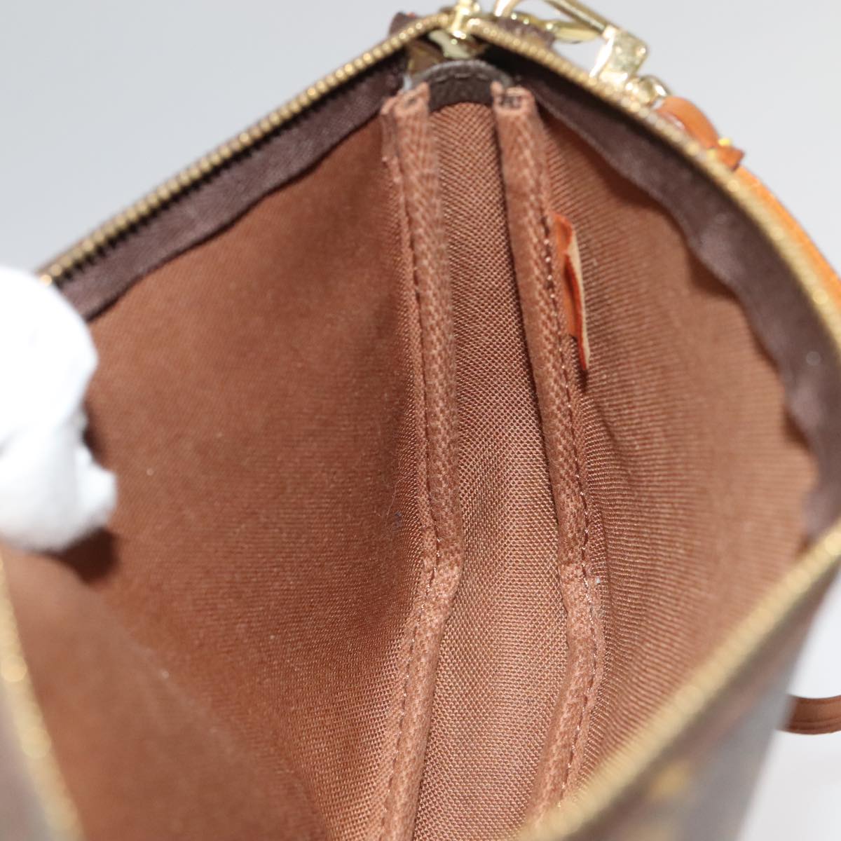 Monogram Pochette Accessoires Pouch