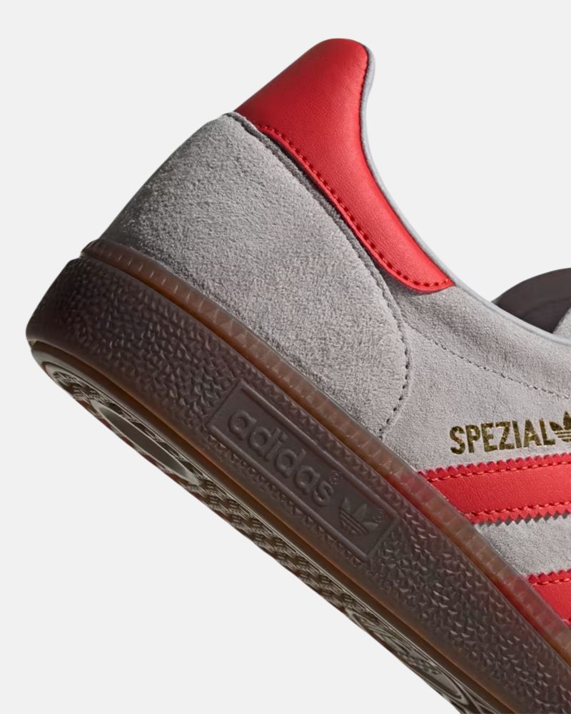Handla Adidas Handball Spezial "Grey Hi-Res Red" online | Smidigt och enkelt på nätet - Merchsweden |
