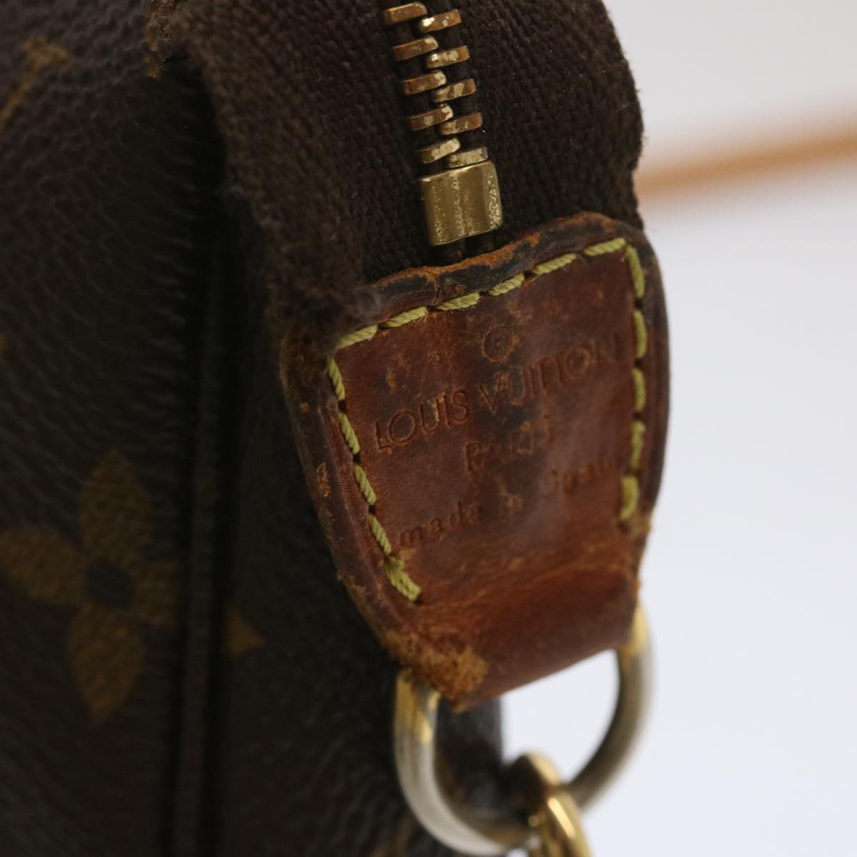 Handla Louis Vuitton Monogram Pochette Accessoires Pouch online | Smidigt och enkelt på nätet - Merchsweden |