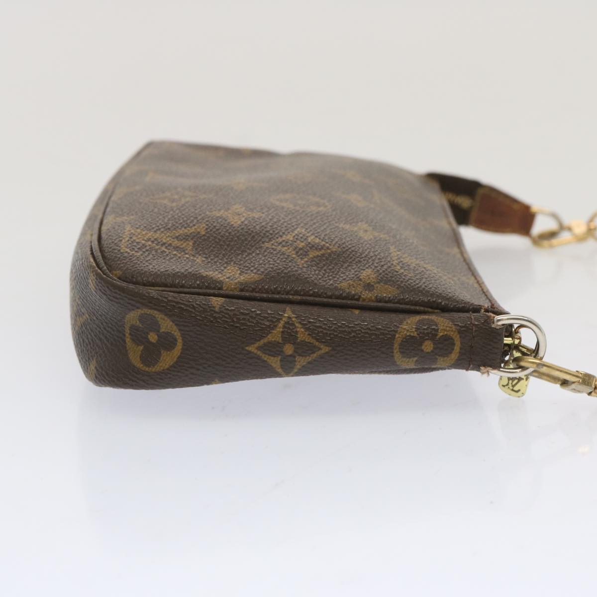 Handla Louis Vuitton Monogram Pochette Accessoires Pouch online | Smidigt och enkelt på nätet - Merchsweden |