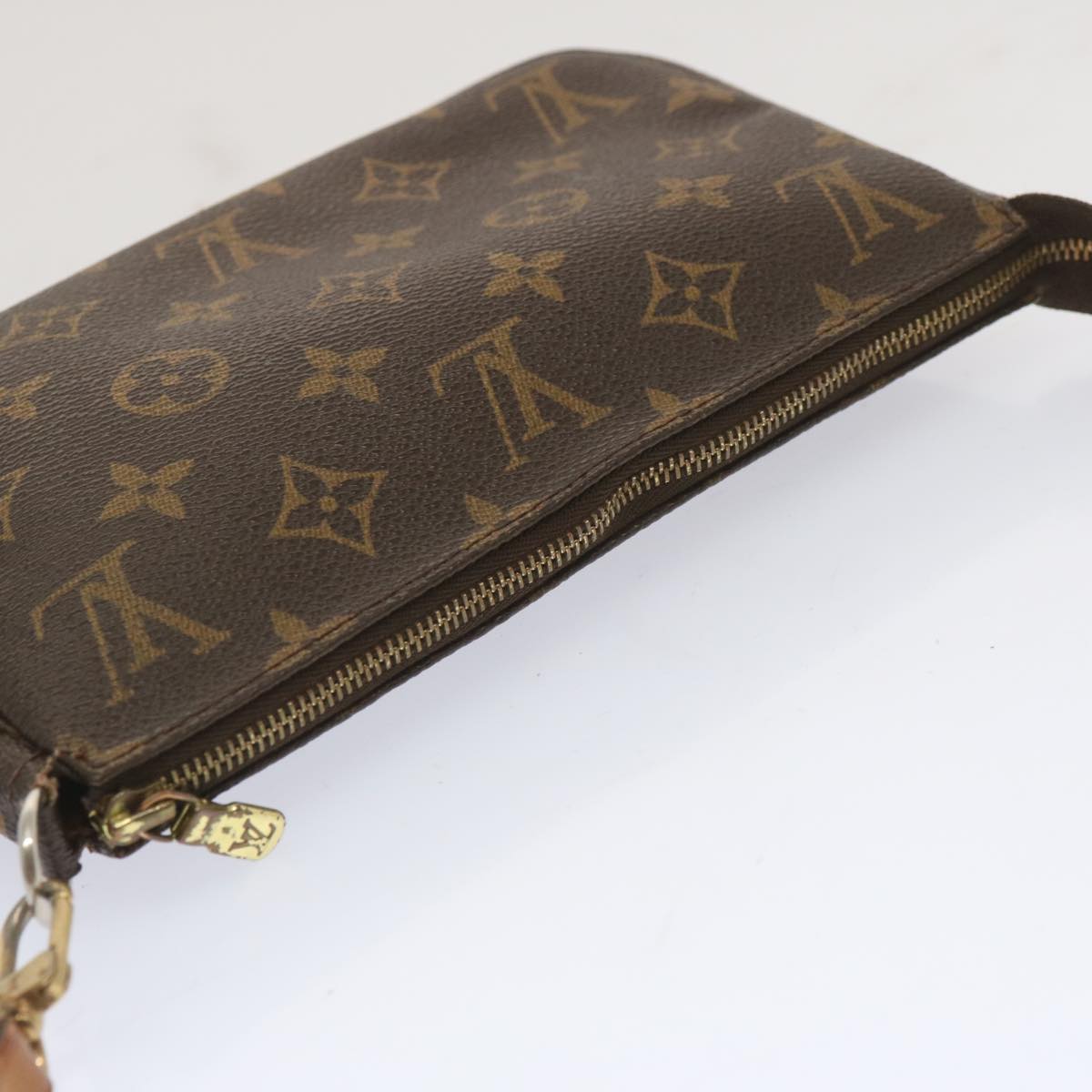 Handla Louis Vuitton Monogram Pochette Accessoires Pouch online | Smidigt och enkelt på nätet - Merchsweden |