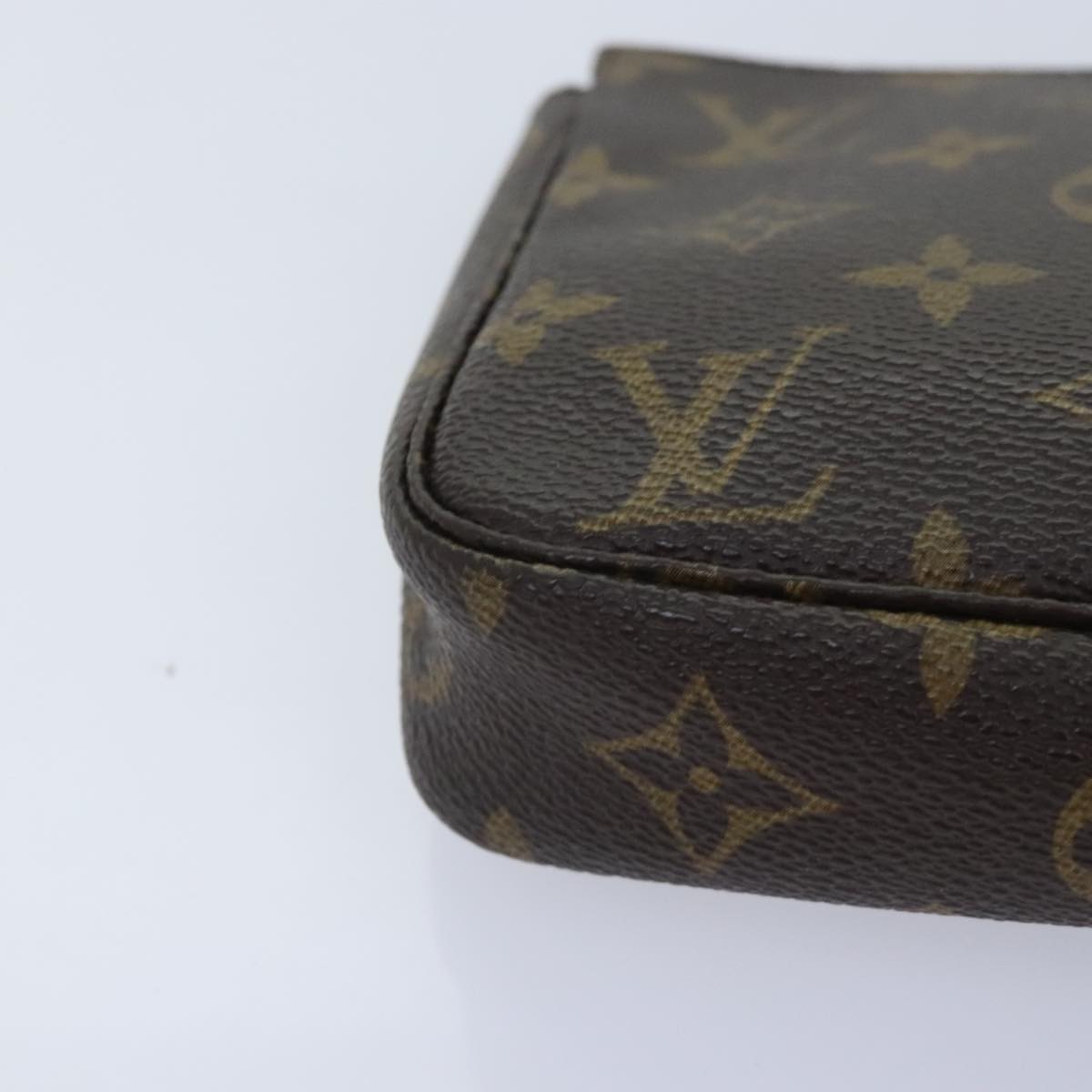 Monogram Pochette Accessoires Pouch