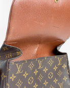 Handla Louis Vuitton Saint Cloud GM Shoulder Bag Monogram online | Smidigt och enkelt på nätet - Merchsweden |