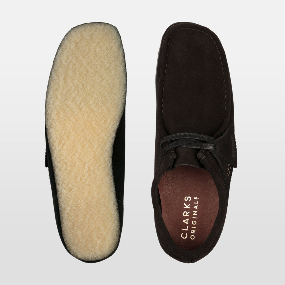 Handla Clarks WallaBee G "Black Suede" online | Smidigt och enkelt på nätet - Merchsweden |