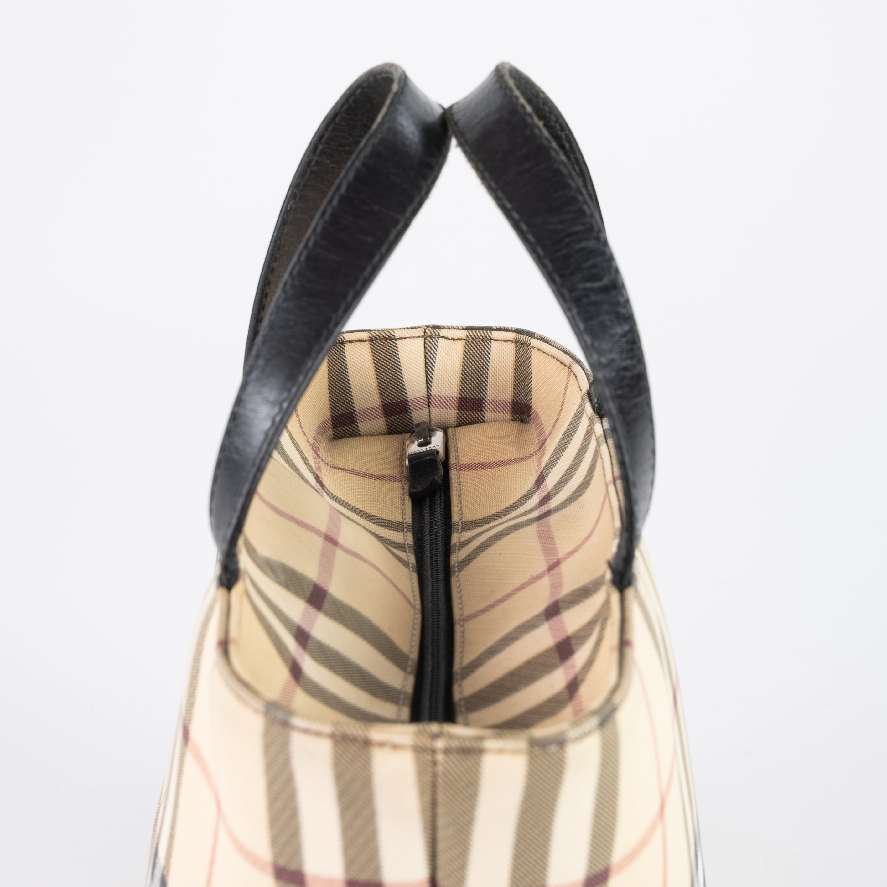 Handla Burberry Nova Check handbag online | Smidigt och enkelt på nätet - Merchsweden |