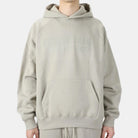 Handla Fear of God Essentials "Smoke" Hoodie online | Smidigt och enkelt på nätet - Merchsweden |