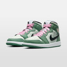 Nike Jordan 1 "Dutch Green" Mid (W) - Jordan 1 | Trendiga kläder & skor - Merchsweden |
